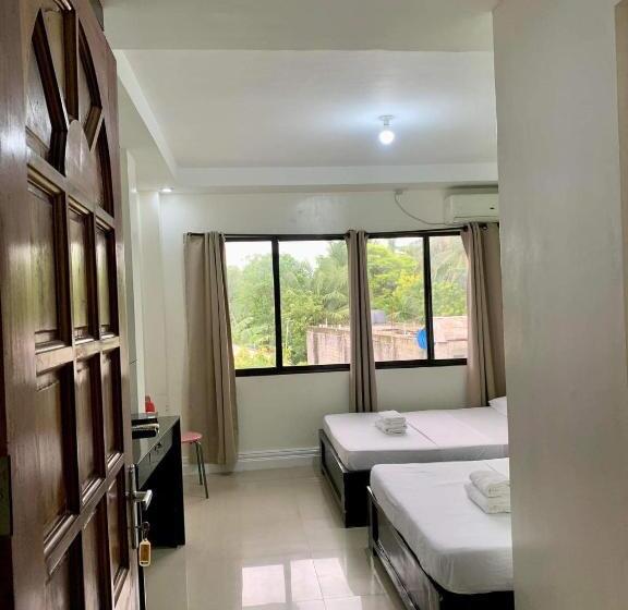 בית מלון כפרי Adelaida Pensionne