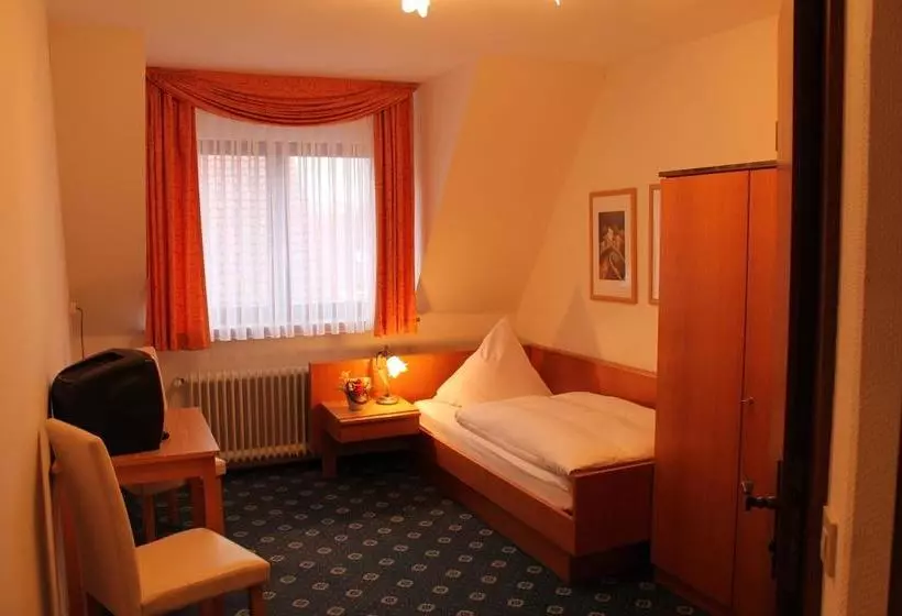 هتل Gasthof Zum Hirschen