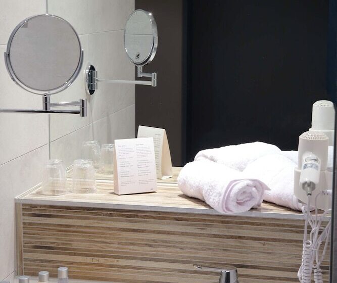 ホテル Hôtel Le Paradis Des Loups