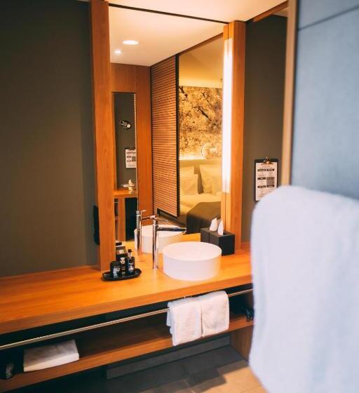 Me And All Hotel Dusseldorf, By Hyatt