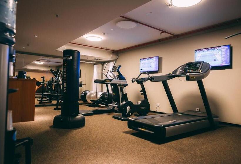 Me And All Hotel Dusseldorf, By Hyatt