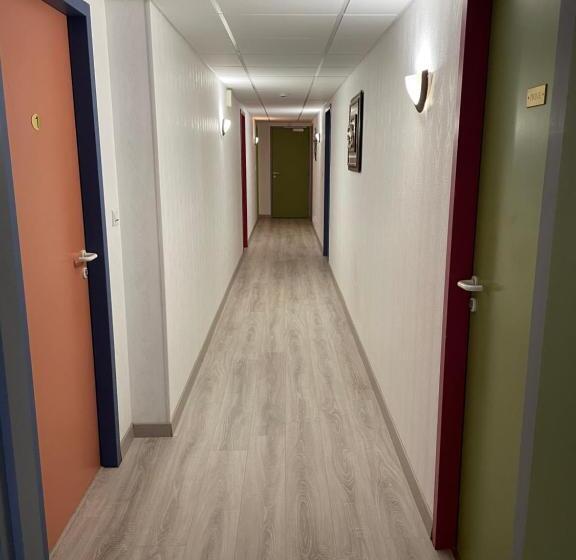 ホテル Sarl Macarena