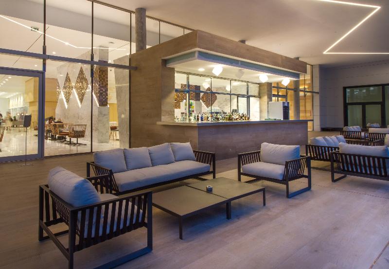 هتل Estimar Calpe Suitopia