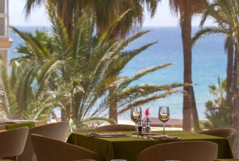 هتل Estimar Calpe Suitopia