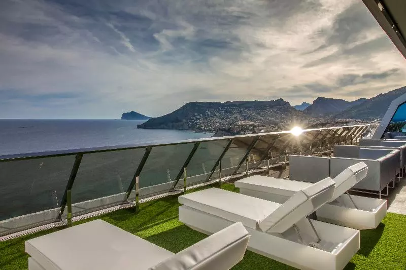 هتل Estimar Calpe Suitopia