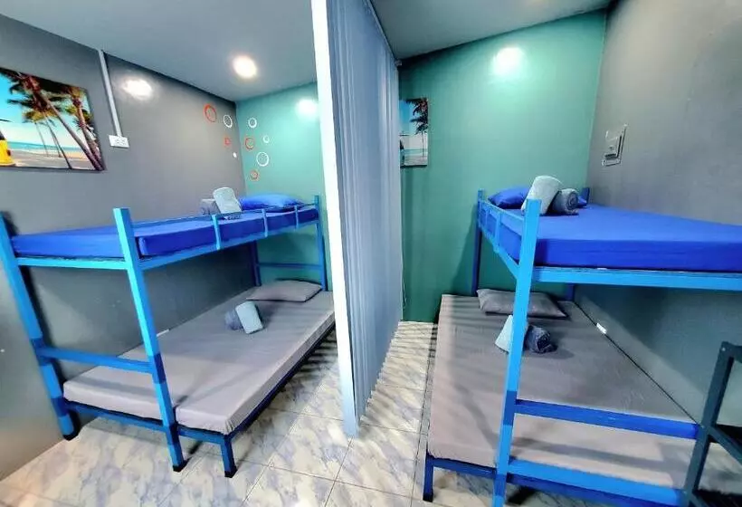 Retkeilymaja Hidden Palms Inn And Resort