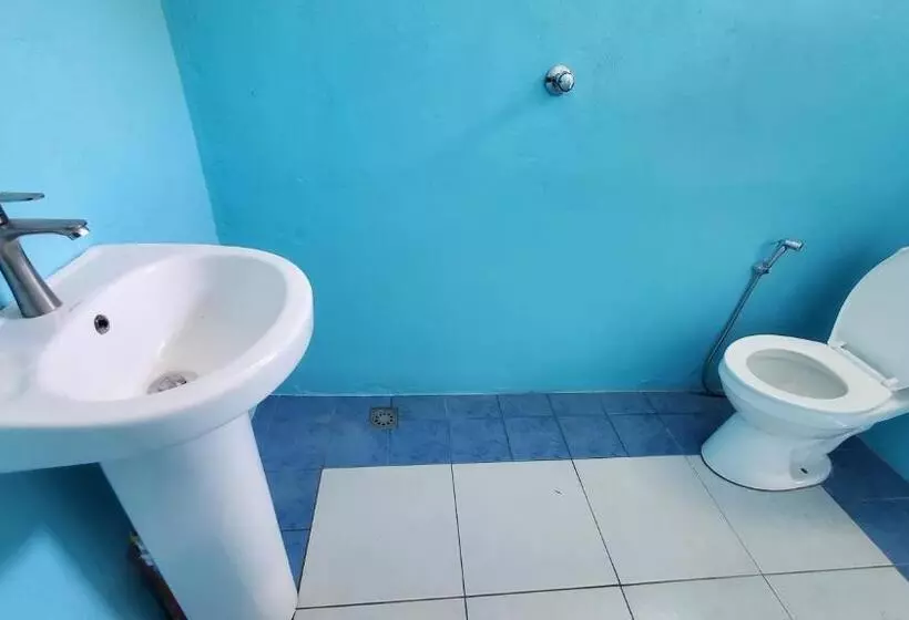 Retkeilymaja Hidden Palms Inn And Resort