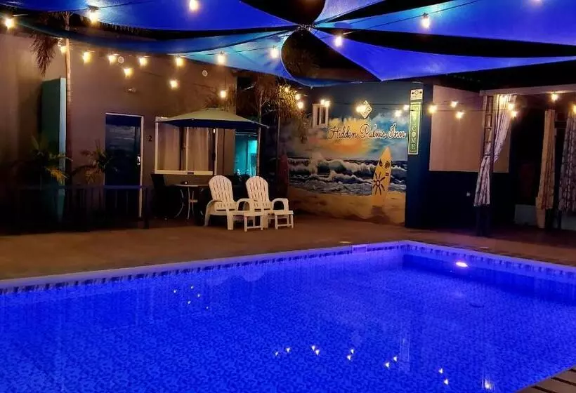 Retkeilymaja Hidden Palms Inn And Resort