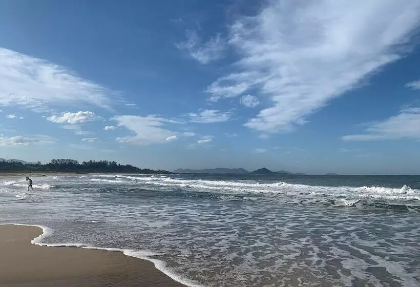 ユースホステル Pousada Buena Onda Garopaba Sc 50m Da Praia