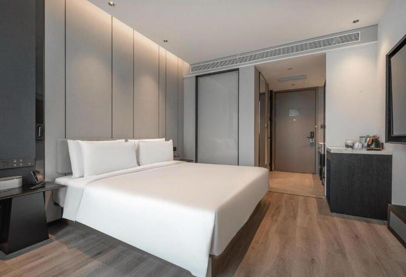 Atour Hotel Nantong Central South Brics