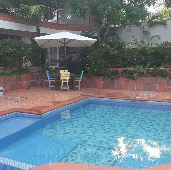 Bed and Breakfast Tropical House Club Bnb & Events