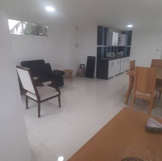 Bed and Breakfast Tropical House Club Bnb & Events