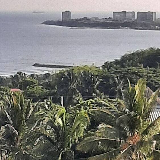 Bed and Breakfast Tropical House Club Bnb & Events