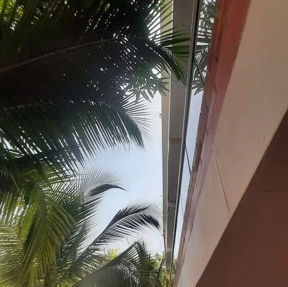 ベッドアンドブレックファースト Tropical House Club Bnb & Events