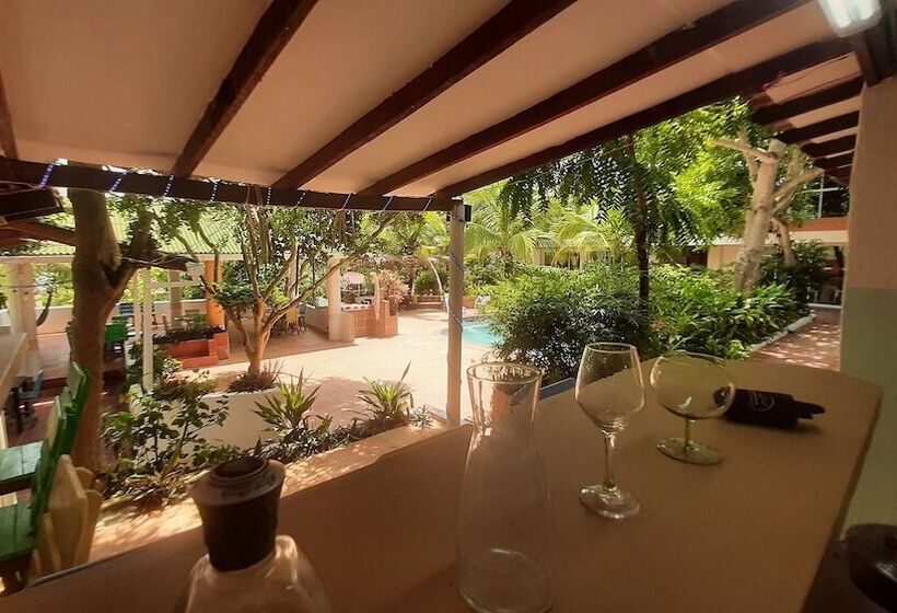 Bed and Breakfast Tropical House Club Bnb & Events