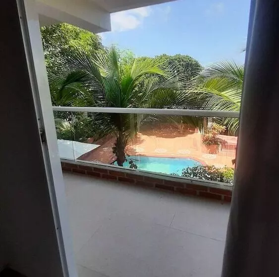 ベッドアンドブレックファースト Tropical House Club Bnb & Events