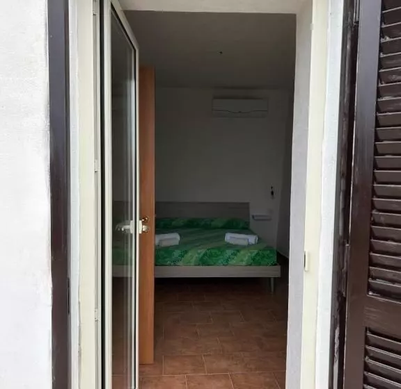 تختخواب و صبحانه Villa Loren