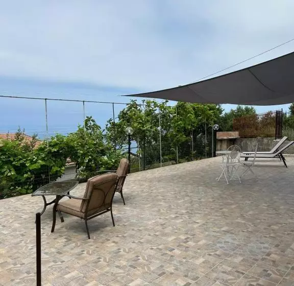 تختخواب و صبحانه Villa Loren