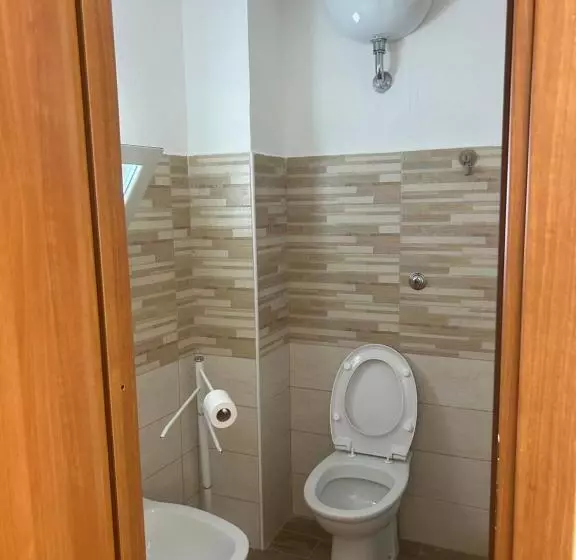 تختخواب و صبحانه Villa Loren