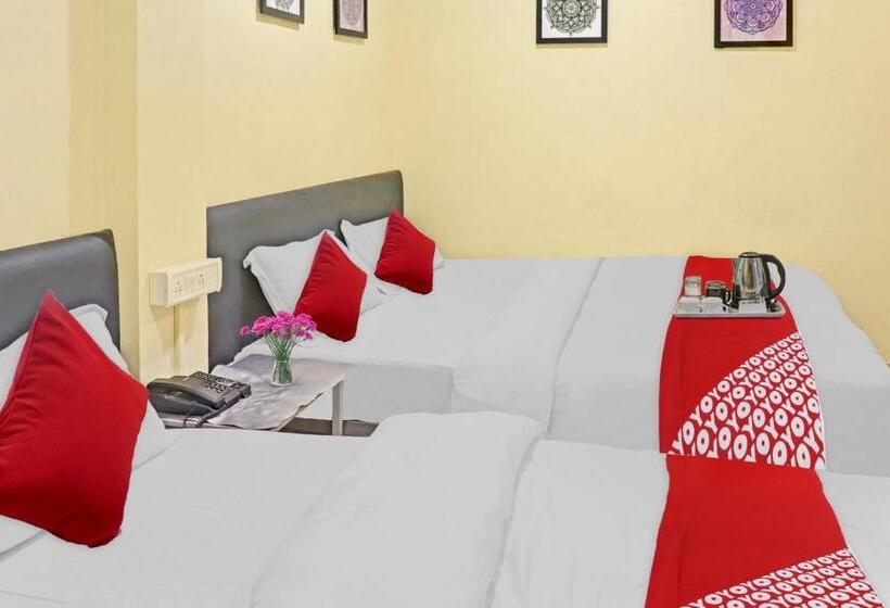 Flagship Hotel Breakers Stay