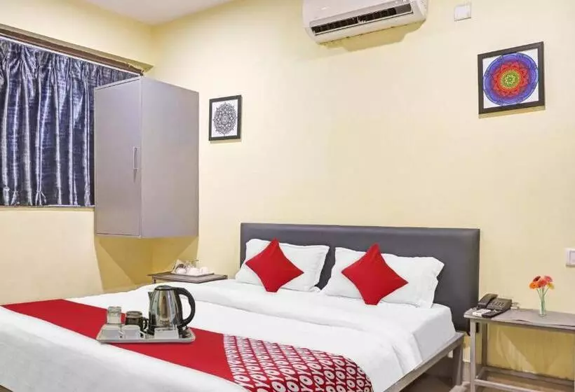 Flagship Hotel Breakers Stay