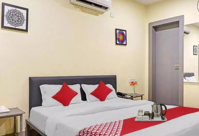 Flagship Hotel Breakers Stay