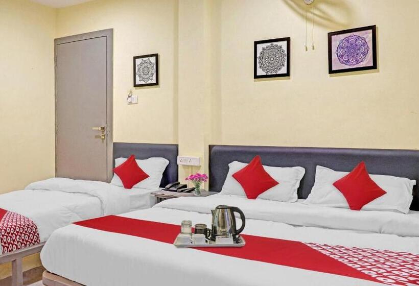 Flagship Hotel Breakers Stay