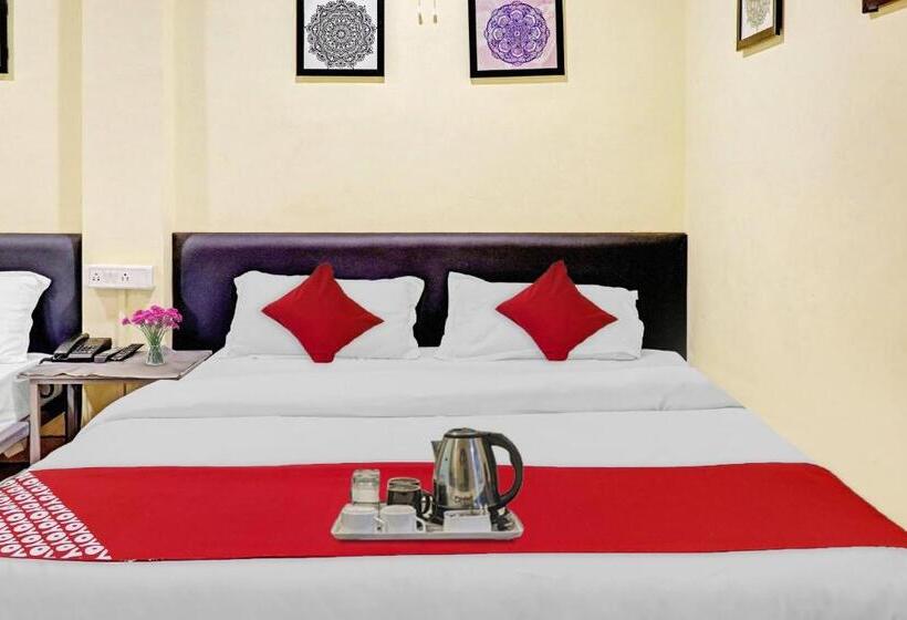 Flagship Hotel Breakers Stay