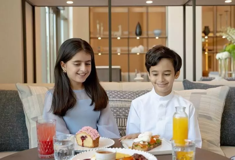 هتل Fraser Suites Al Liwan