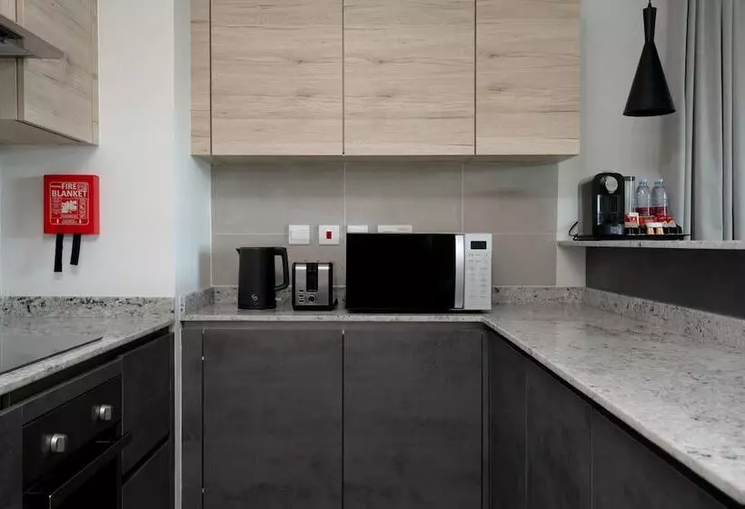 هتل Fraser Suites Al Liwan