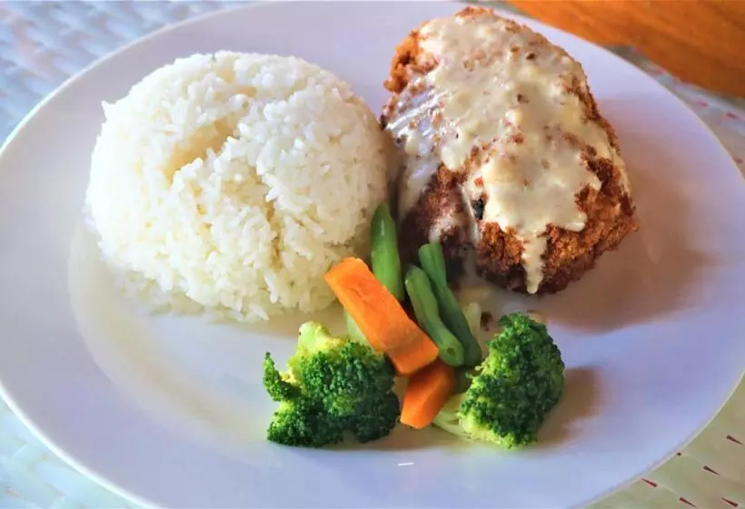 Hotelli Palm Tree Resort And Restaurant