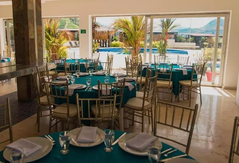 Hotelli Resort Del Cafe