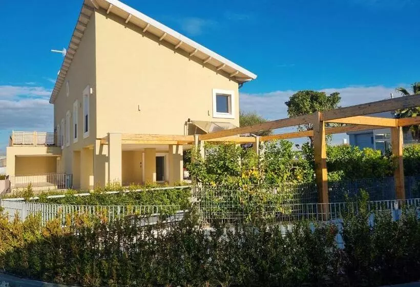 Hotelli Ro Agrimaison