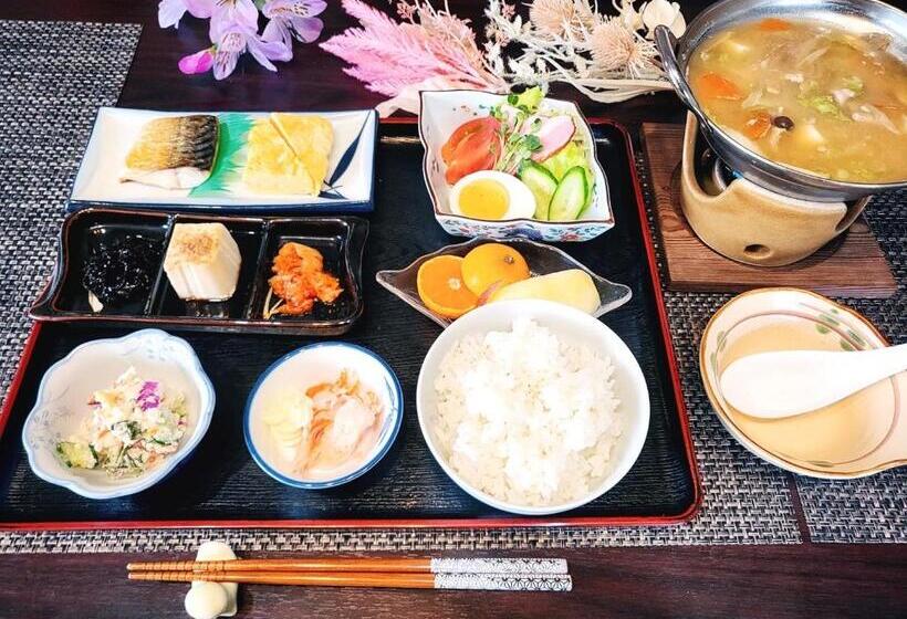 בית מלון כפרי Yufuin Monday 湯布院マンデー