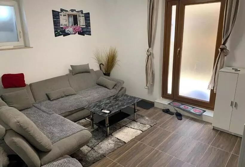 پانسیون Apartment Old Town Izola