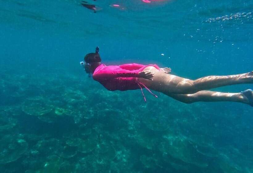 پانسیون Beach Stone