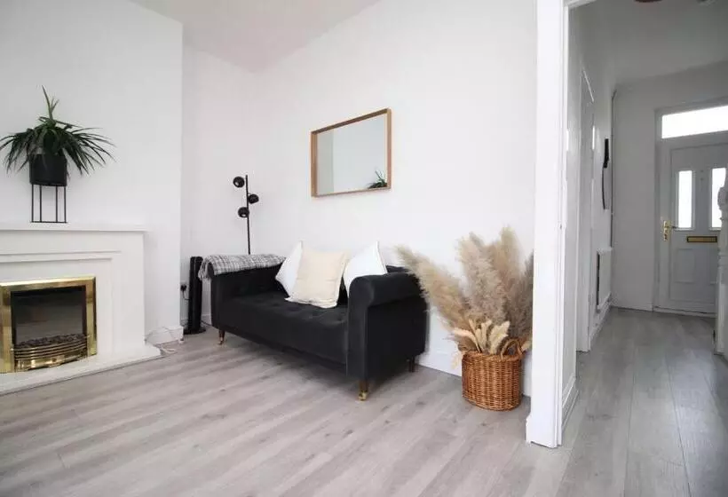 پانسیون Garden | Parking | 4br