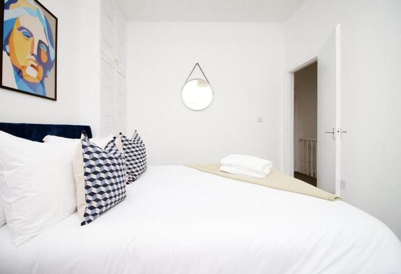 پانسیون Garden | Parking | 4br