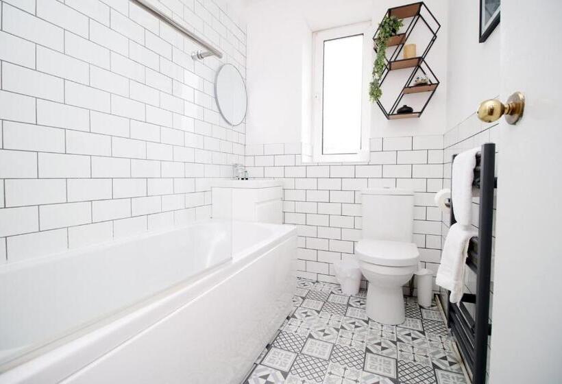 پانسیون Garden | Parking | 4br