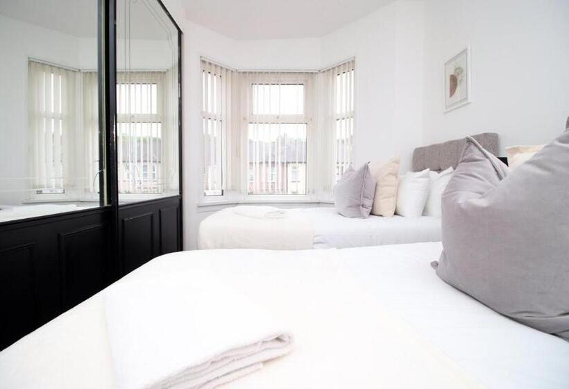 پانسیون Garden | Parking | 4br