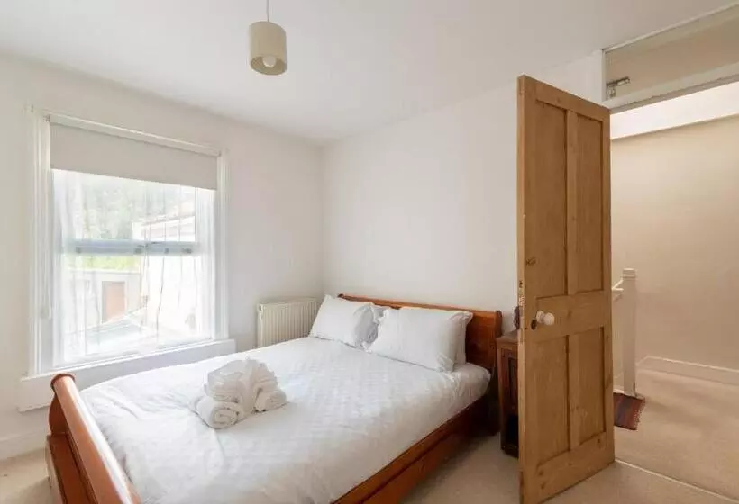 پانسیون Guestready   A Bohemian Home In Bath