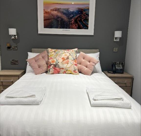 ペンション The Banks Restaurant And Accommodation