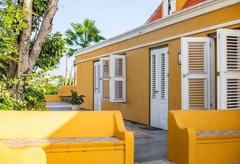 تختخواب و صبحانه Plantation Jan Thiel Lodge