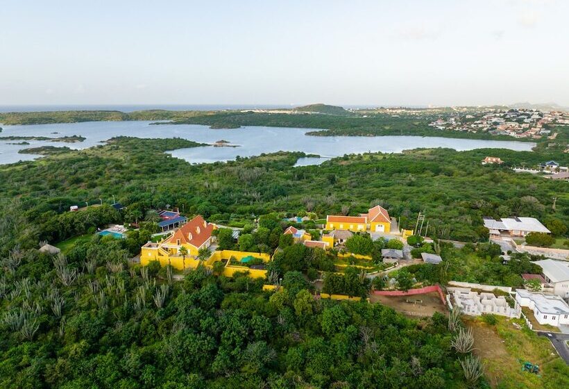 تختخواب و صبحانه Plantation Jan Thiel Lodge