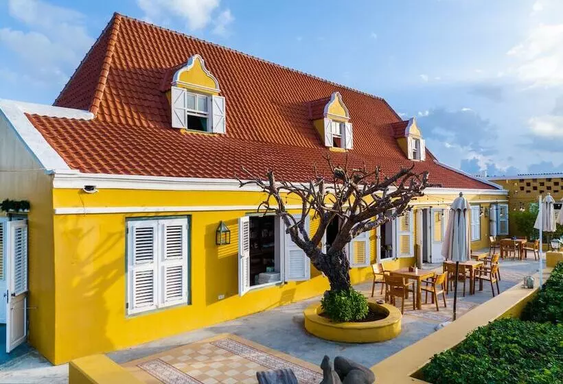 تختخواب و صبحانه Plantation Jan Thiel Lodge