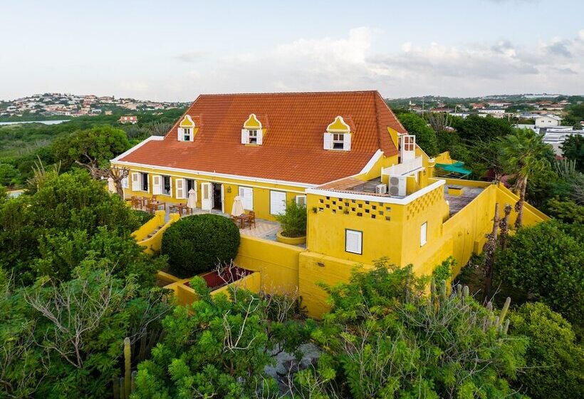 تختخواب و صبحانه Plantation Jan Thiel Lodge