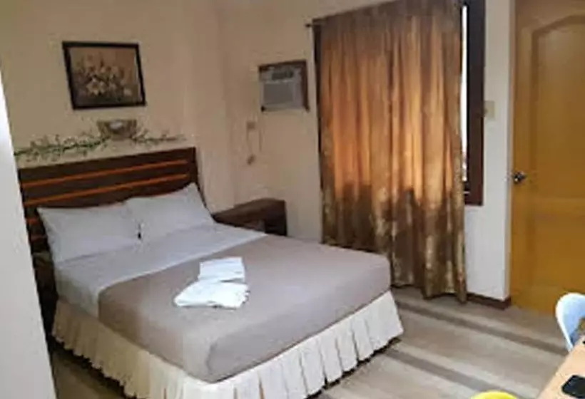 Hotelli F&c Guest House