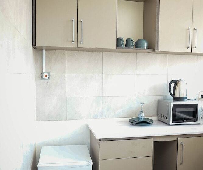 7 Brothers Apartments