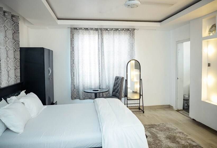 7 Brothers Apartments