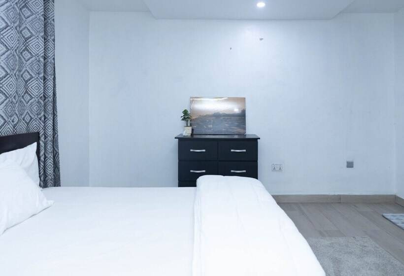 7 Brothers Apartments